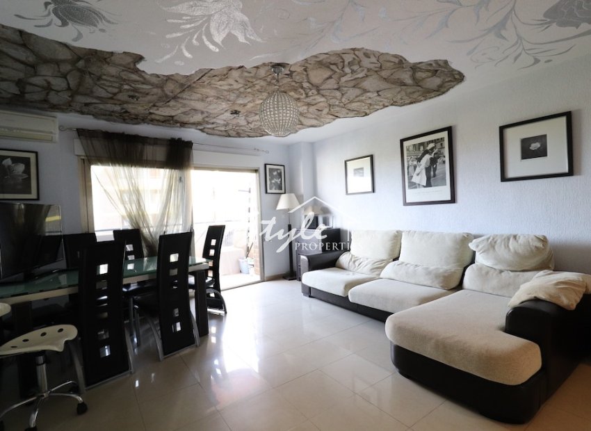 Buy apartment in 400 m from the beach in La Zenia, Orihuela Costa. ID 4050