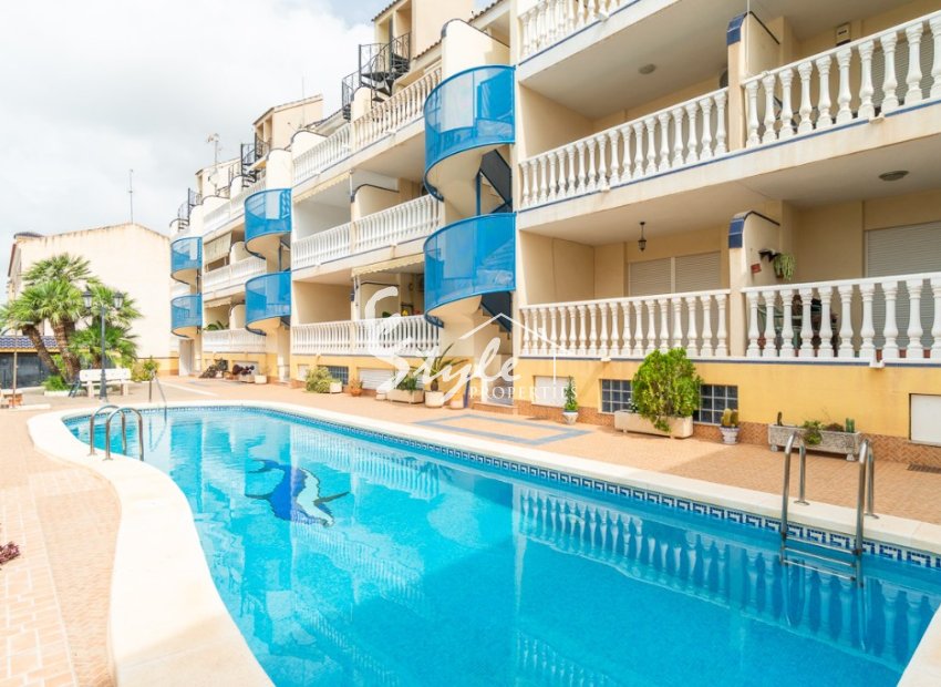 Buy apartment in Algorfa, near the golf course in La Marquesa, Costa Blanca. ID 6298