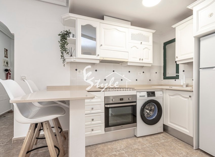 Buy apartment in Costa Blanca close to sea in Cabo Roig. ID: 4094