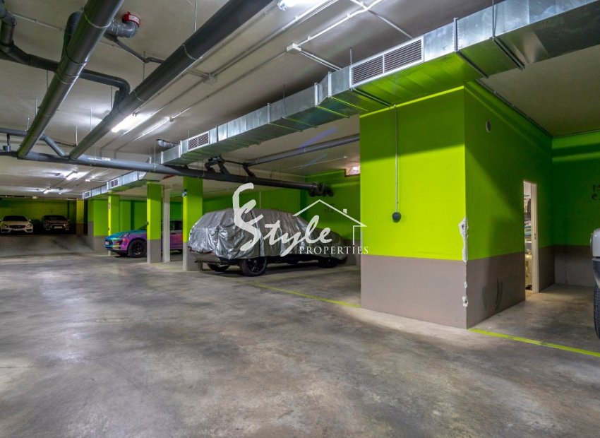 Buy apartment in Los Dolses, near the golf course in Villamartin, Costa Blanca. ID 6058