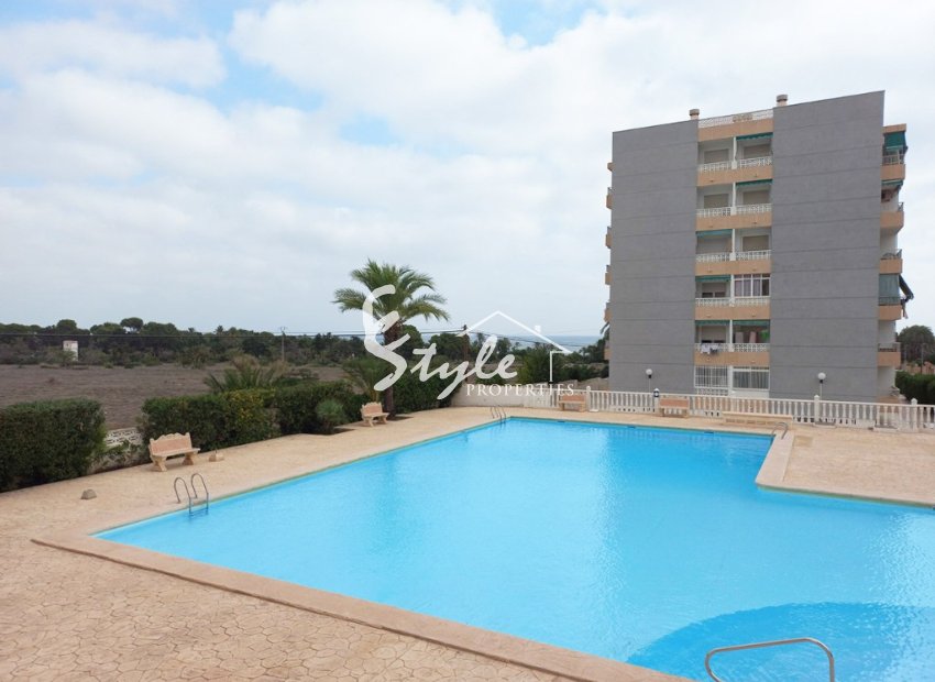 Buy apartment in Punta Prima, Orihuela Costa, Costa Blanca. ID 6030