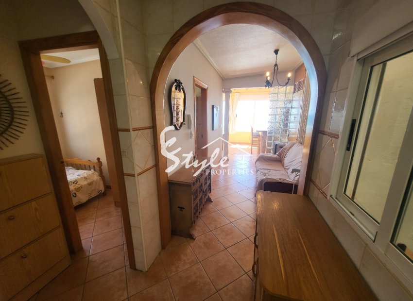 Buy apartment in Torrevieja, Costa Blanca, 50 meters from the beach. ID: 6188