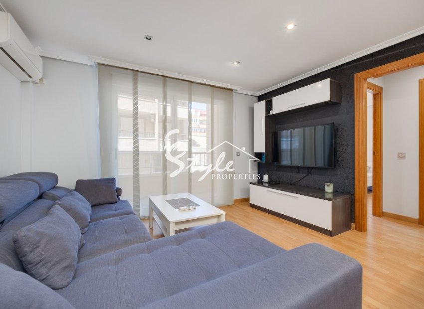 Buy apartment in Torrevieja, Costa Blanca, 500 meters from the beach. ID: 6261