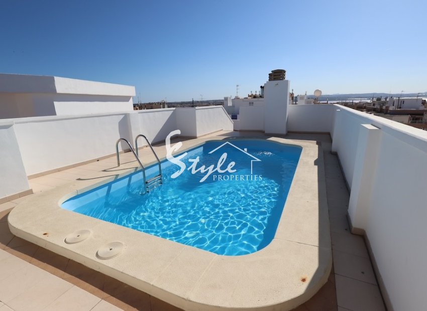 Buy apartment in Torrevieja, Costa Blanca, 800 meters from the beach. ID: 6335