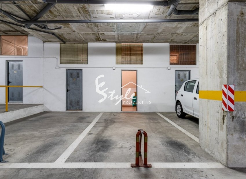 Buy apartment on the beach in Habaneras, Torrevieja, Costa Blanca. ID: 4208