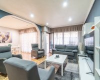 Buy apartment on the beach in Playa Central, Torrevieja, Costa Blanca. ID: 6309 