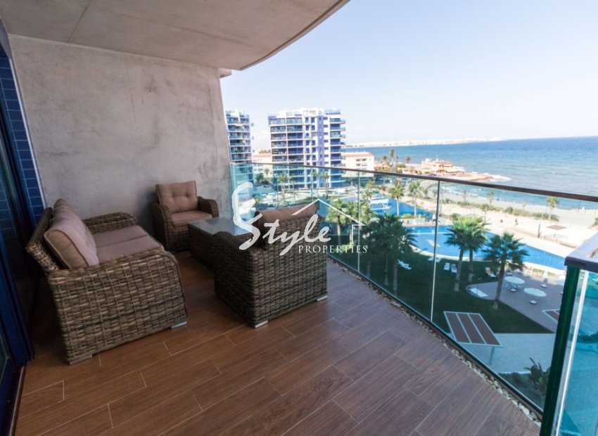 Buy apartment on the seafront in Sea Senses, Punta Prima. ID 4757