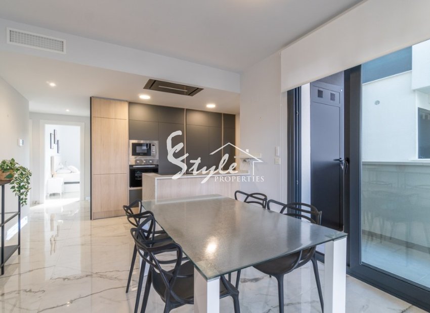 Buy Apartment with pool close to the sea and beach in Amanecer IX, Orihuela Costa. ID: 6325