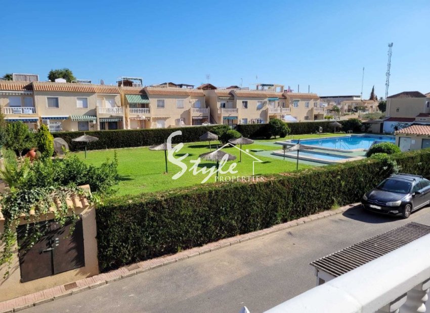 Buy bungalow in Altos de Limonar, Torrevieja. ID 4770