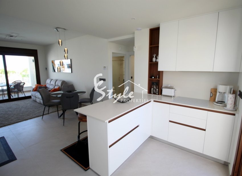 Buy bungalow in Residencial BALCONES DE AMAY of Urb. Los Balcones, Torrevieja. ID 6313