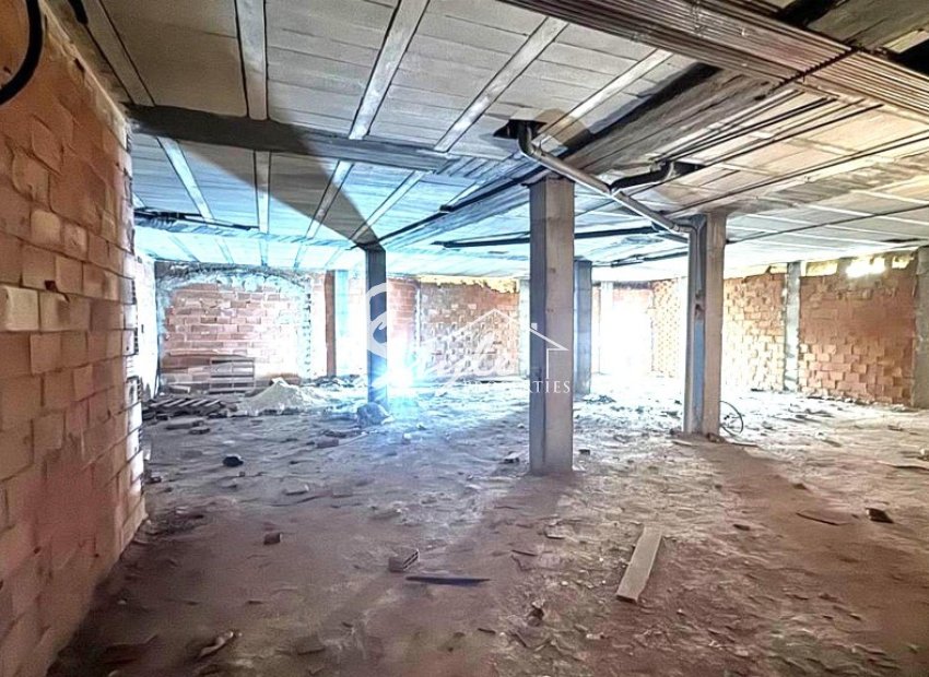 Buy commercial property just 250 meters from 