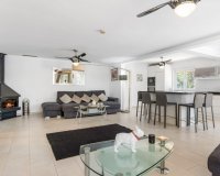 Buy country house with pool and garden in Catral Costa, Blanca . ID 4924