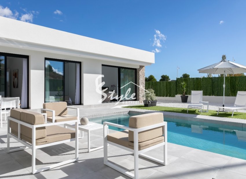 Buy detached house with pool in Calasparra, Costa Calida, Spain. ID: ON1399