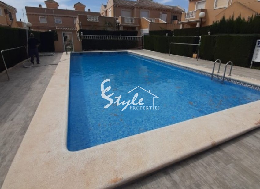 Buy Duplex close to the sea and beach in Residencial “Balcón del Mediterráneo” of Torrelamata, Torrevieja. ID: 6279 