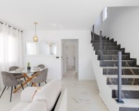 Buy independent chalet with pool and garden in Villamartin close to golf course. ID 6305