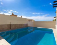 Buy independent chalet with pool and garden in Villamartin close to golf course. ID 6305