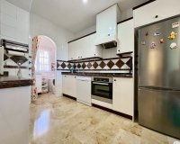 Buy independent chalet with pool and garden in Villamartin close to golf course. ID 6339