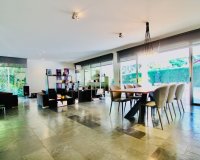 Buy independent villa with lovely garden areas and pool Los Balcones, Torrevieja, Costa Blanca. ID: 4947