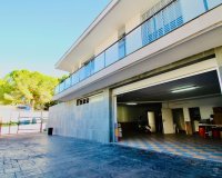 Buy independent villa with lovely garden areas and pool Los Balcones, Torrevieja, Costa Blanca. ID: 4947