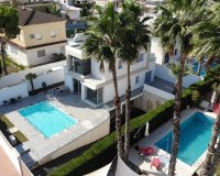Buy independent villa with lovely garden areas and pool Los Balcones, Torrevieja, Costa Blanca. ID: 6312
