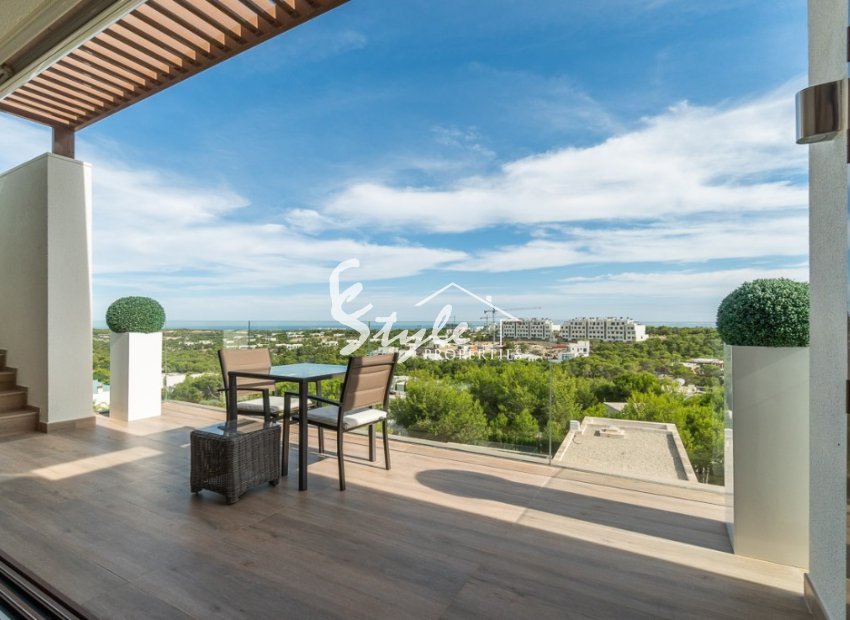 Buy luxury stylish penthouse in Las Colinas Golf & Country Club, Villamartín, Orihuela Costa. id 4705