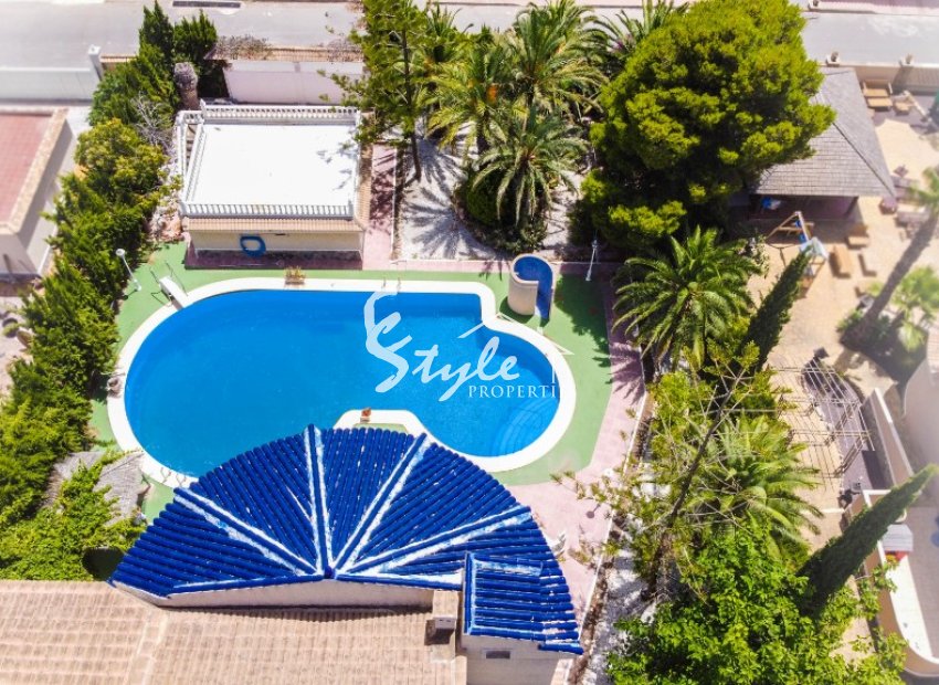 Buy luxury villa in Costa Blanca close to sea in Ciudad Quesada. ID: 4513