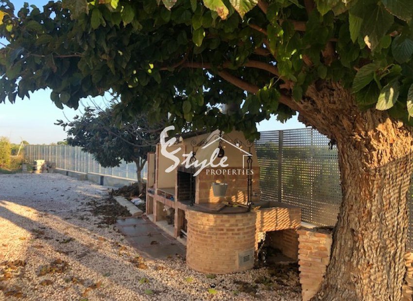 Buy New villa with plot and private pool in Callosa del Segura. ID ON1368 