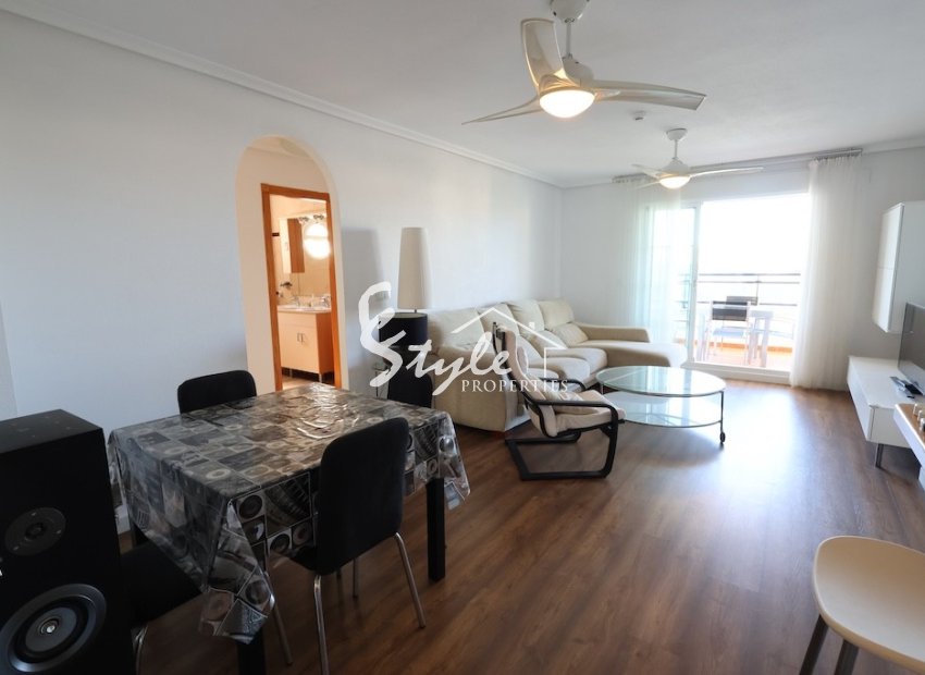 Buy penthouse with pool close to the sea in Mil Palmeras, Orihuela Costa. ID: 6349