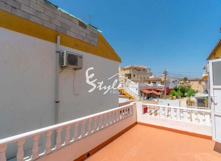 Buy semi-detached duplex with private garden in Playa Flamenca, Orihuela Costa. ID: 4563