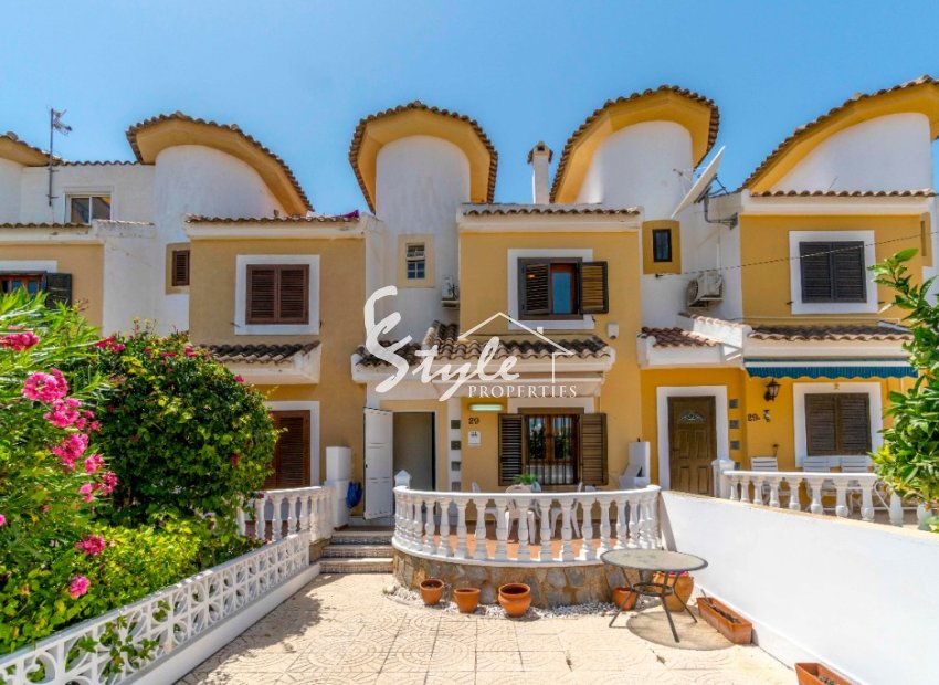 Buy semi-detached duplex with private garden in Playa Flamenca, Orihuela Costa. ID: 4563