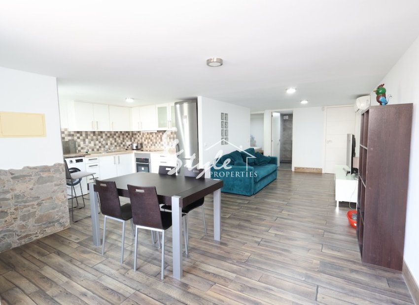 Buy semidetached house with garden and pool in Torrevieja, Torrealmendros. ID 6230