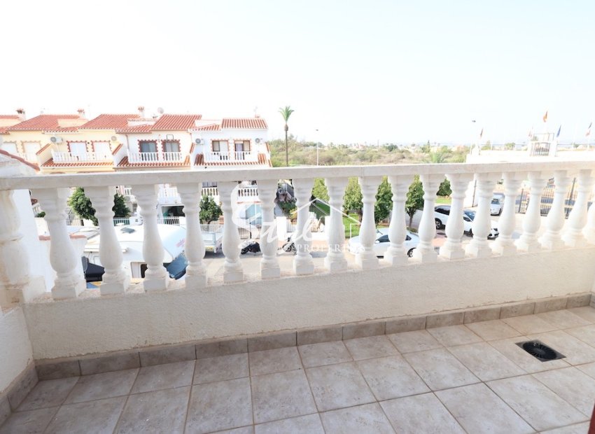 Buy semidetached house with garden and pool in Torrevieja, Torrealmendros. ID 6230