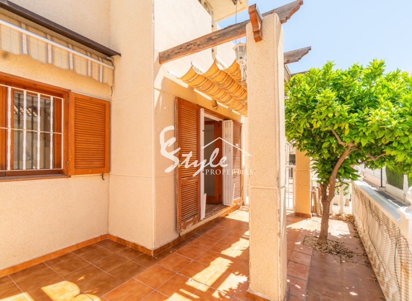 Buy townhouse in Playa Flamenca, Torrevieja. ID 6185
