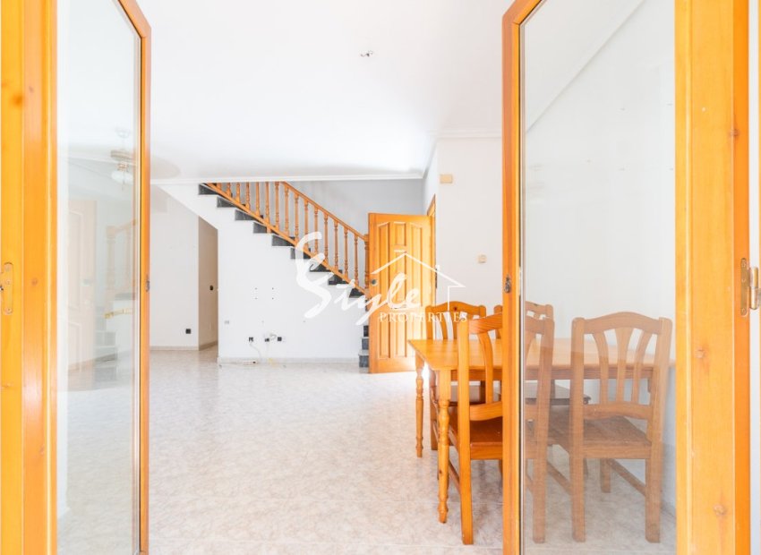 Buy townhouse in Playa Flamenca, Torrevieja. ID 6185