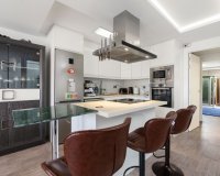 Buy townhouse with garden and pool in Torrevieja. ID 6250