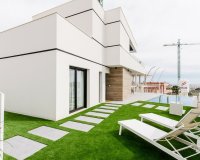 Buy villa in Costa Blanca close to golf and beach in Benidorm. ID: ON1137_33