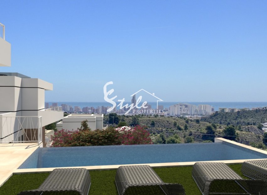 Buy villa in Costa Blanca close to golf and beach in Benidorm. ID: ON1137_33