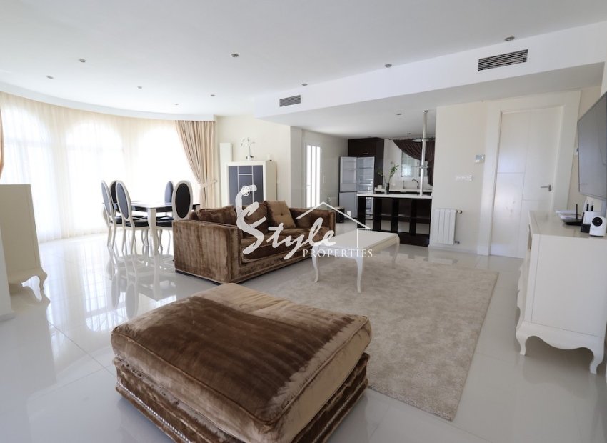 Buy villa in Costa Blanca close to sea in Ciudad Quesada. ID: 6219