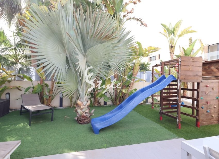 Buy villa in Costa Blanca close to sea in Ciudad Quesada. ID: 6301