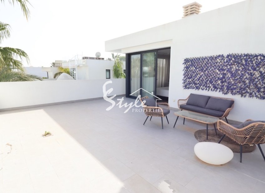 Buy villa in Costa Blanca close to sea in Ciudad Quesada. ID: 6301