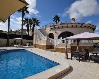 Buy villa with 3 bedrooms in San Miguel de Salinas and close to the beach. ID 4078