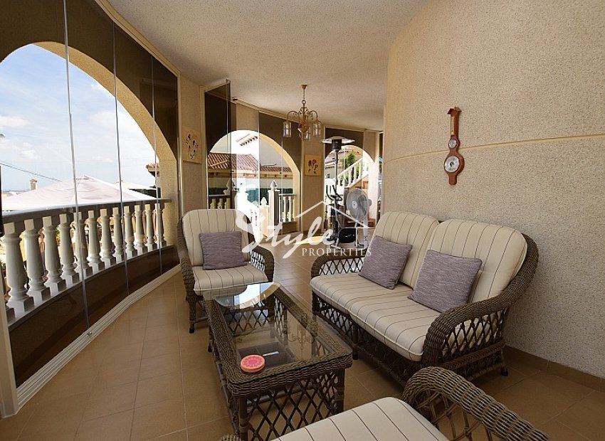 Buy villa with 3 bedrooms in San Miguel de Salinas and close to the beach. ID 4078