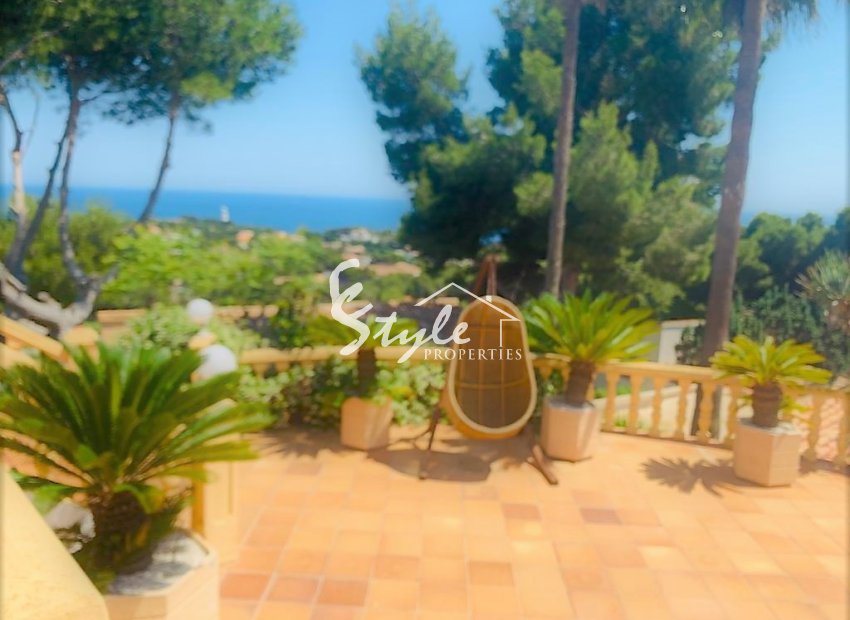 Buy villa with pool in Javea, with panoramic sea views and close to the beaches of Costa Blanca. ID: 4295