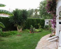 Buy villa with pool in Playa Flamenca, near the sea and close to the beaches of Orihuela Costa. ID: 4022