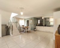 Buy villa with pool in Playa Flamenca, near the sea and close to the beaches of Orihuela Costa. ID: 4564