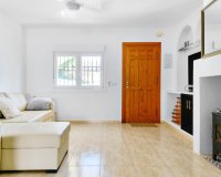 Casa adosada con piscina privada en venta en Torre de Horadada, Costa Blanca Sur, España