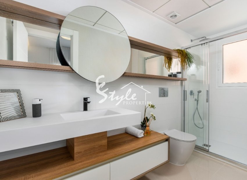 Casa adosada de nueva construcción en Ciudad Quesada, Costa Blanca, España. ON1646