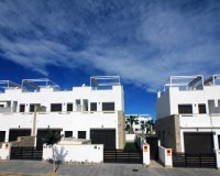 Casa adosada de obra nueva en venta en Pilar de la Horadada, Costa Blanca, España. ON1478