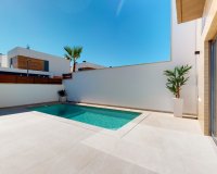 Casas adosadas en venta en Algorfa, Costa Blanca, España. ON1567
