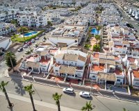 Chalet en venta en La Ciñuelica, Punta Prima – A poca distancia de la playa con vistas al mar..Costa Blanca, Spain. ID2737